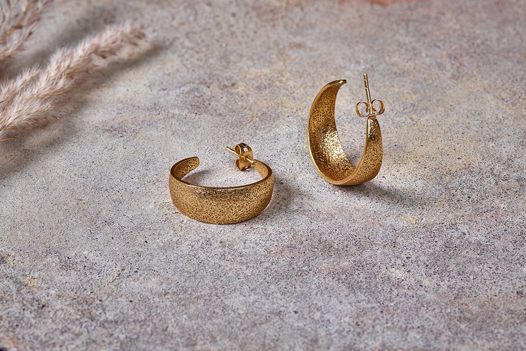 Aavani Earrings - Gold-nkuku