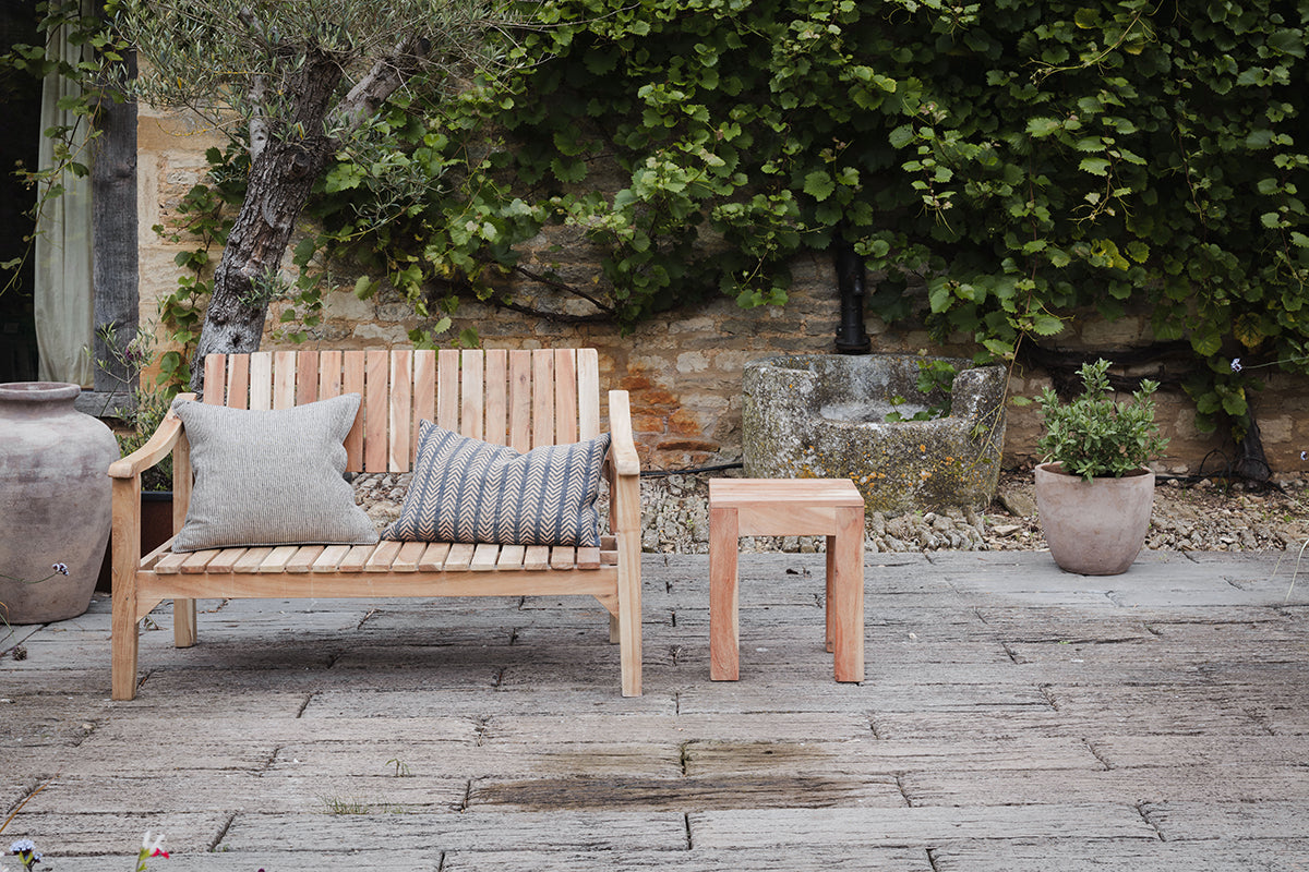 Anbarasi Acacia Side Table - Natural-nkuku