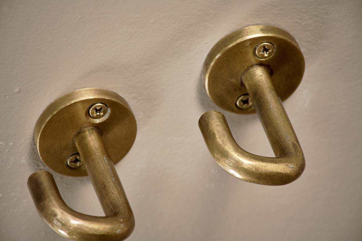 Nkuku HOOKS, KNOBS & RAILS Aniko Iron Ceiling Hook - Brass - Set of 2