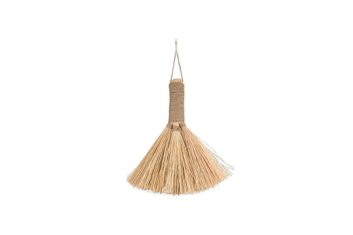 Dulani Grass Brush - Natural - Small