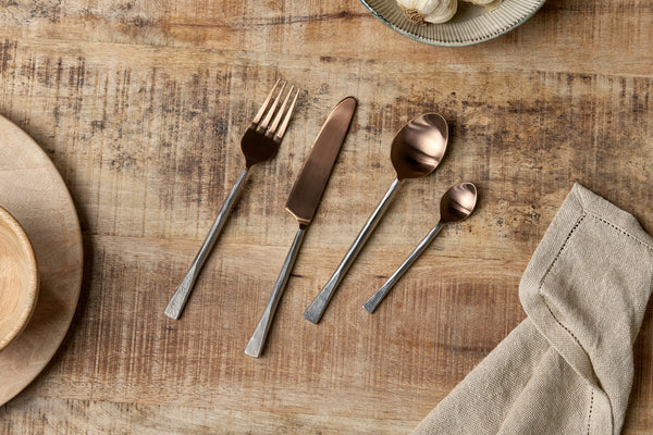 Usa Cutlery Set - Rose Gold (Set of 16)