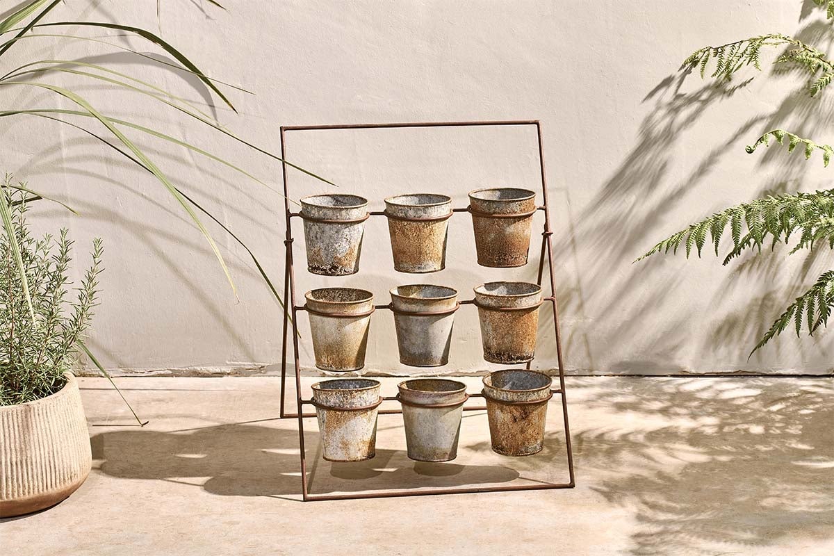 Abari Planter Stand-nkuku