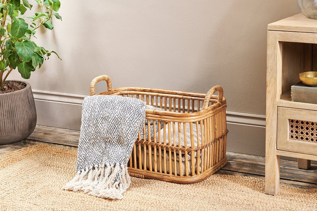 Rammi Rattan Laundry Basket-nkuku