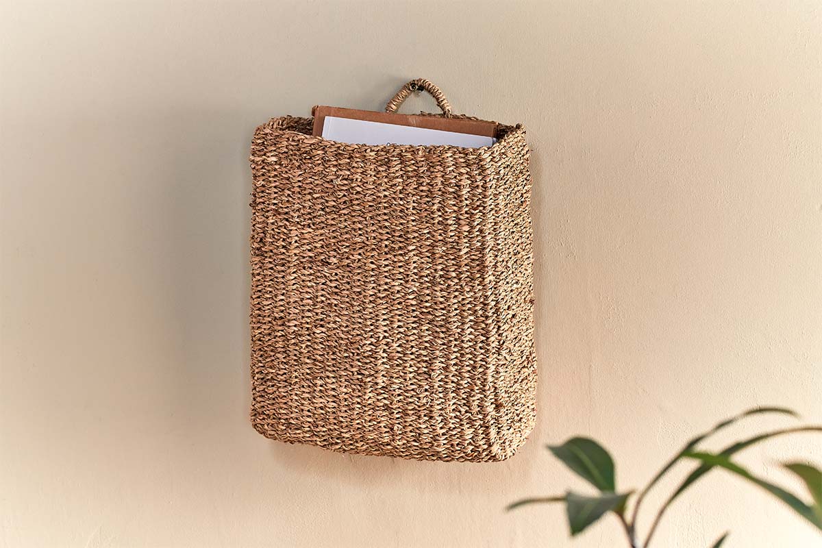 Nkuku STORAGE & BASKETS Putlar Seagrass Wall Hung Basket