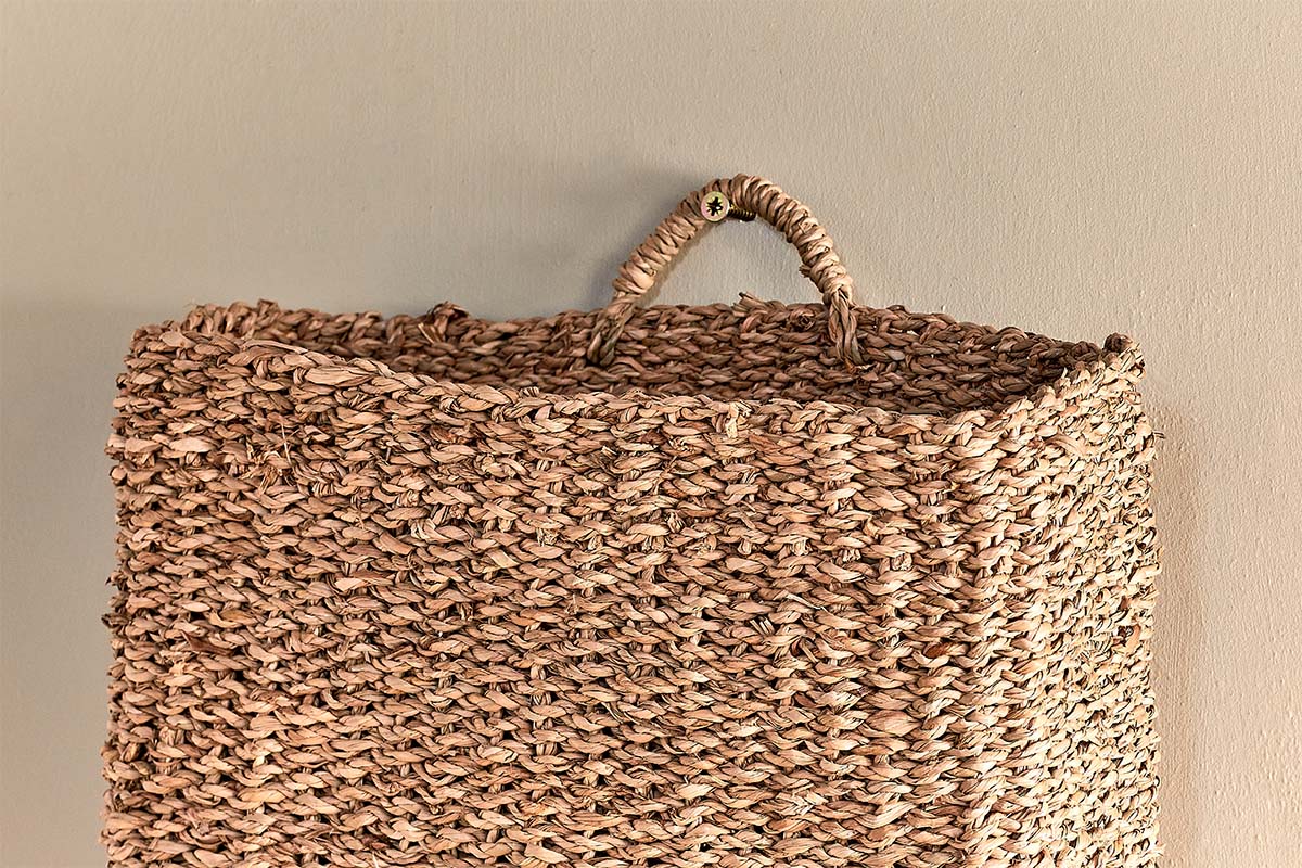 Nkuku STORAGE & BASKETS Putlar Seagrass Wall Hung Basket